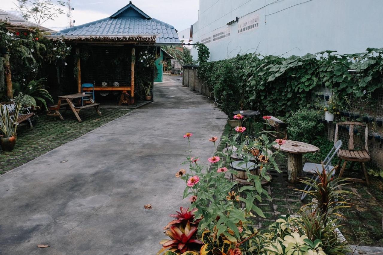 Baannokhook Home&cafe Сураттхани