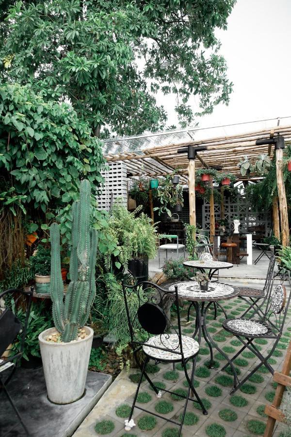 Baannokhook Home&cafe Сураттхани